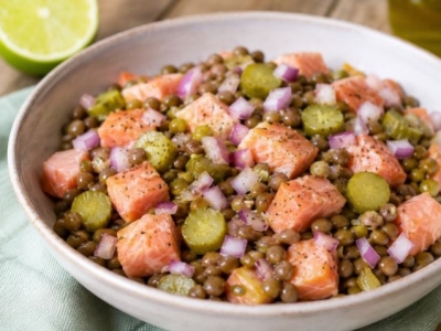 Ensalada de lentejas con salmón: una receta fresca y saciante