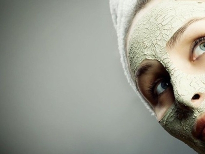 Mascarilla de arcilla y asafoetida para el acné